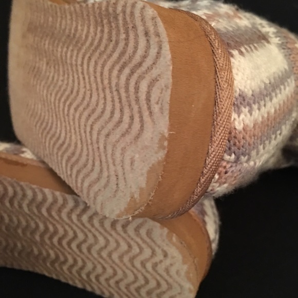 MucLuks button up Sherpa lined sweater slippers-5 - Picture 7 of 8